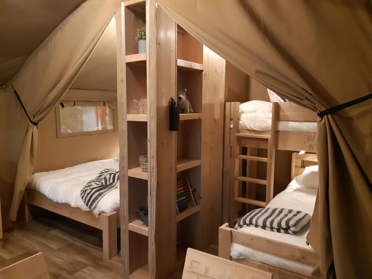 Tente Familiale Au Camping Hautoreille Bannes  Buitenkant foto
