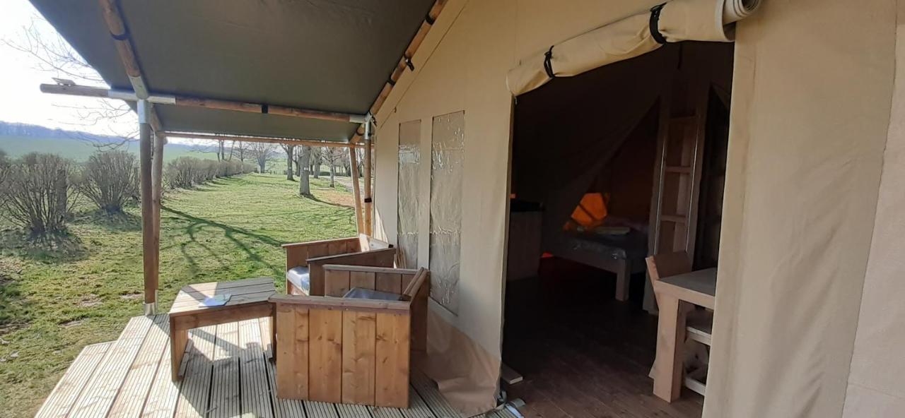 Tente Familiale Au Camping Hautoreille Bannes  Buitenkant foto