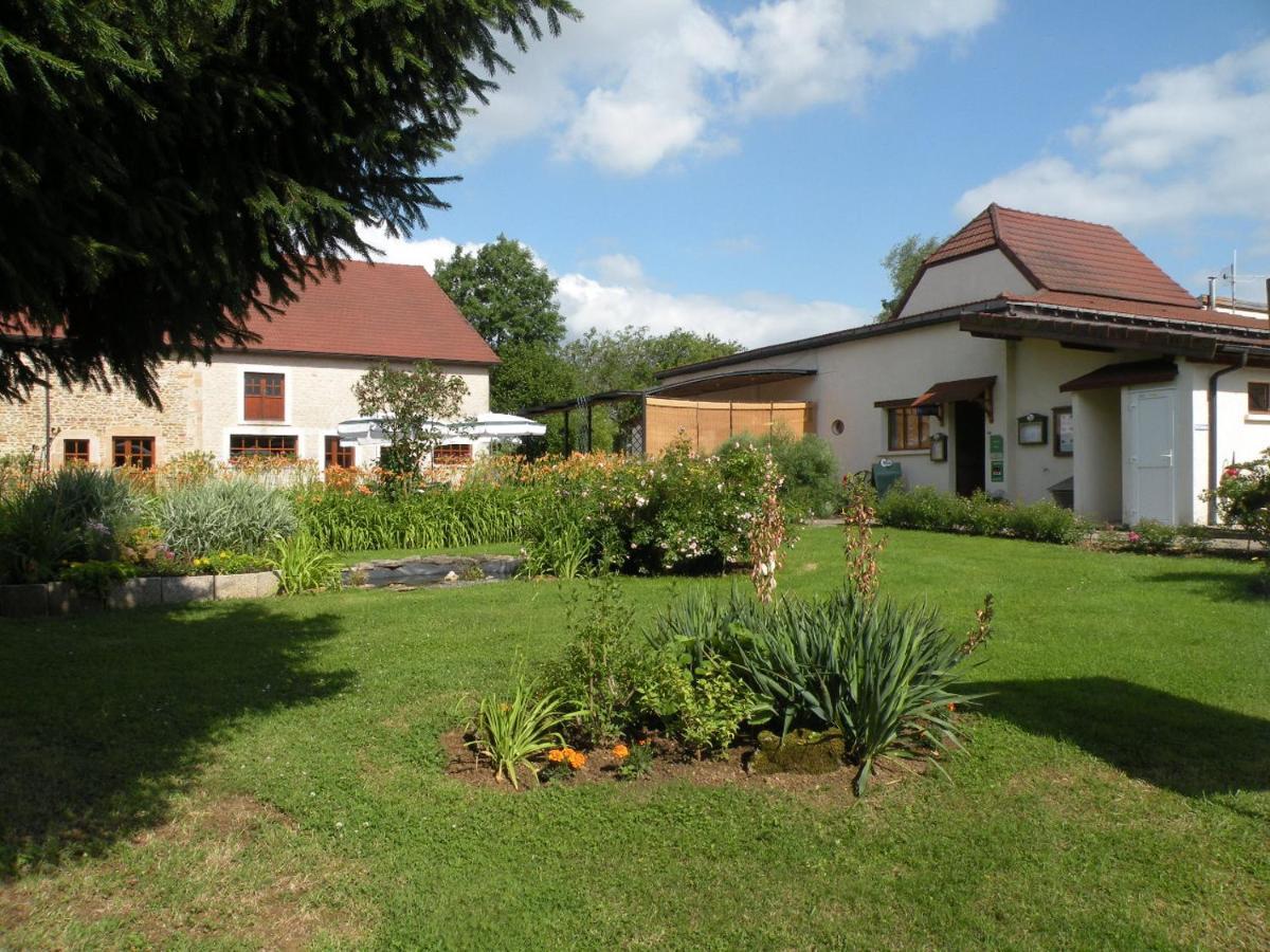 Tente Familiale Au Camping Hautoreille Bannes  Buitenkant foto